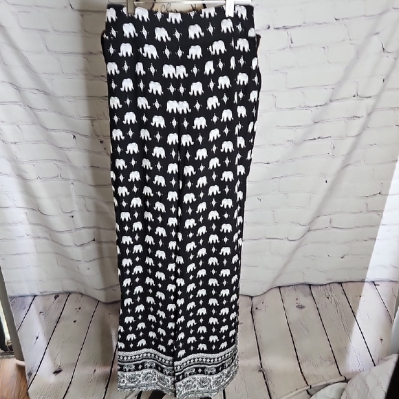 Forever 21 Elephant Print Palazzo Pants Size Small - Picture 1 of 7
